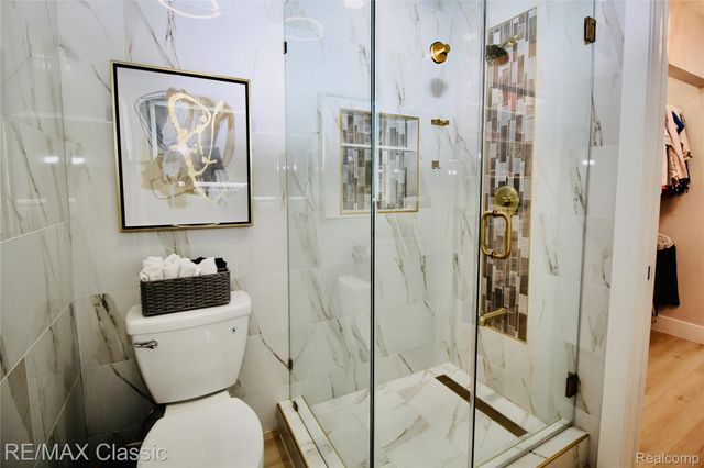 42160 Woodward Avenue, Bloomfield Hills, MI 48304