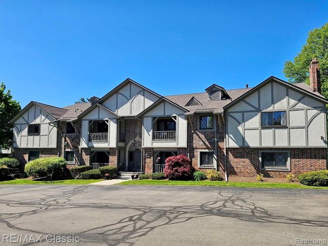 42160 Woodward Avenue, Bloomfield Hills, MI 48304