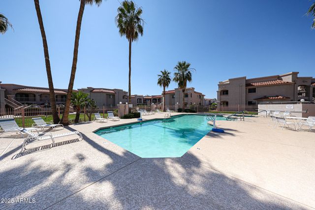 9151 W GREENWAY Road 162, Peoria, AZ 85381