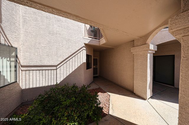 9151 W GREENWAY Road 162, Peoria, AZ 85381
