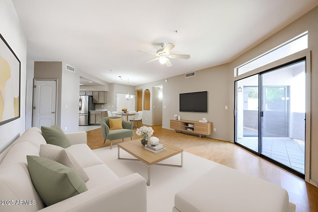 9151 W GREENWAY Road 162, Peoria, AZ 85381