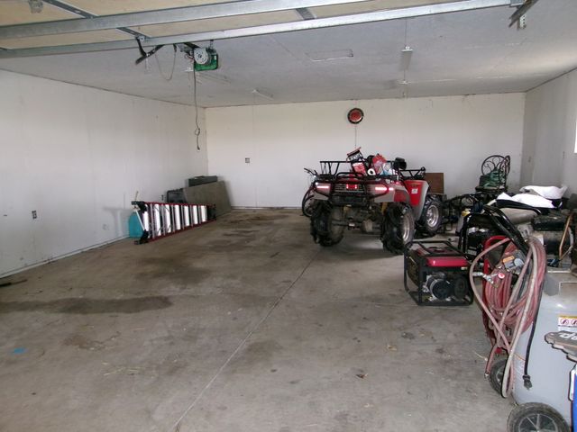 3692 E 2nd Road, Mendota, IL 61342