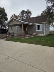 3692 E 2nd Road, Mendota, IL 61342