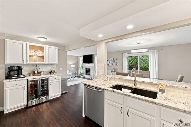 5477 Village Station Circle, Clarence, NY 14221