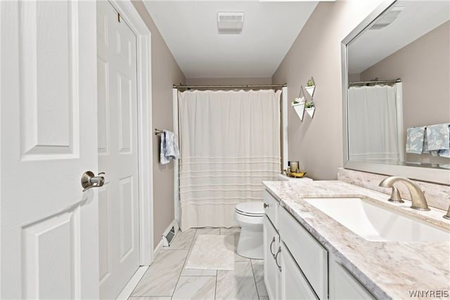 5477 Village Station Circle, Clarence, NY 14221