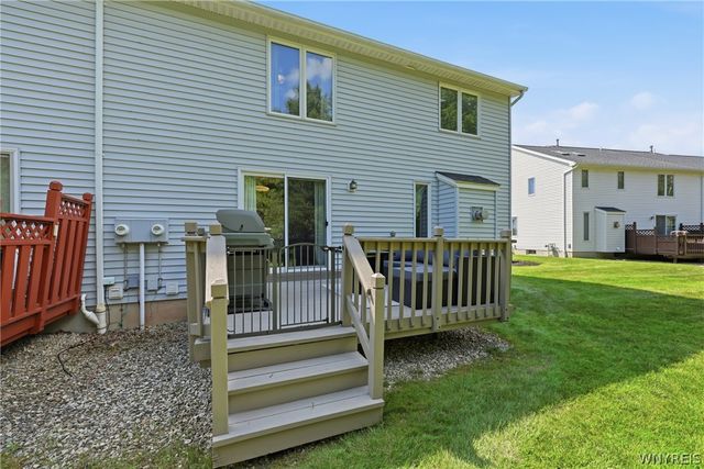 5477 Village Station Circle, Clarence, NY 14221