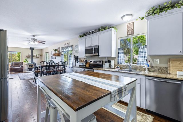 34633 Robles Road, Auberry, CA 93602