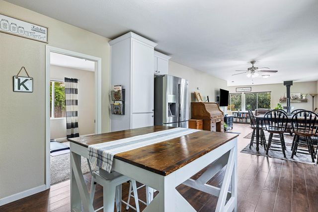 34633 Robles Road, Auberry, CA 93602