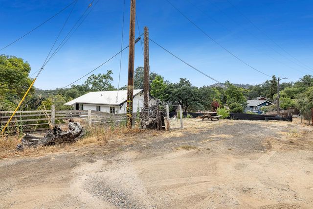 34633 Robles Road, Auberry, CA 93602