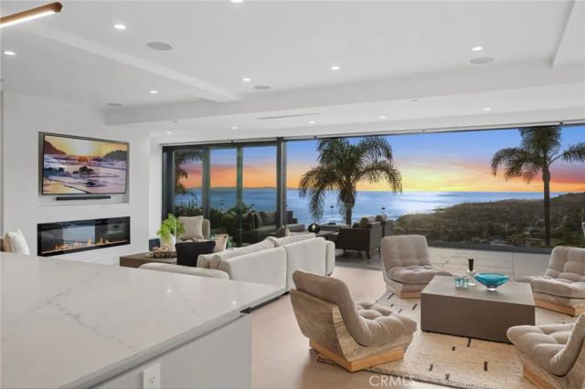 654 Canyon View Drive, Laguna Beach, CA 92651