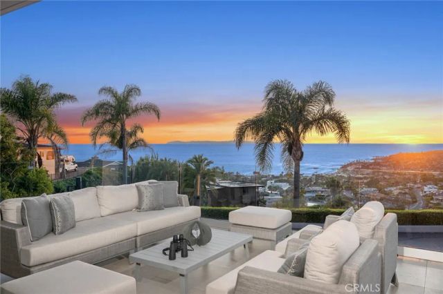 654 Canyon View Drive, Laguna Beach, CA 92651