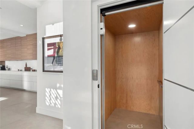 654 Canyon View Drive, Laguna Beach, CA 92651