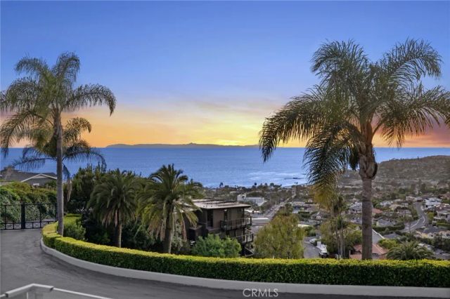 654 Canyon View Drive, Laguna Beach, CA 92651