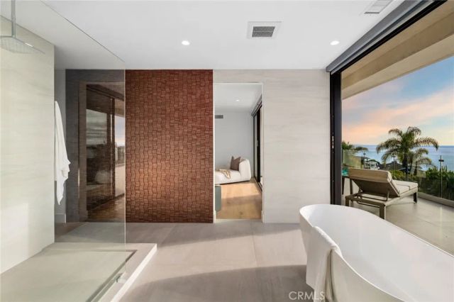 654 Canyon View Drive, Laguna Beach, CA 92651