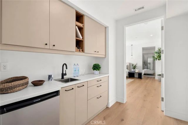 654 Canyon View Drive, Laguna Beach, CA 92651