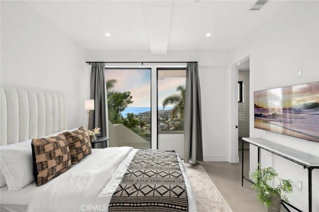 654 Canyon View Drive, Laguna Beach, CA 92651