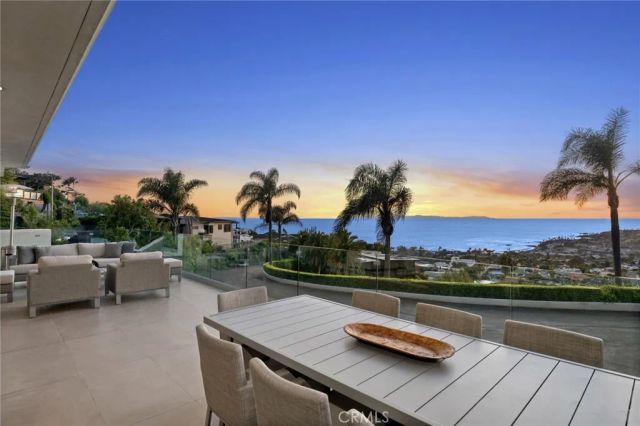 654 Canyon View Drive, Laguna Beach, CA 92651