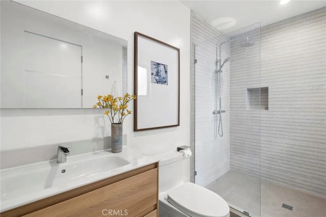 654 Canyon View Drive, Laguna Beach, CA 92651