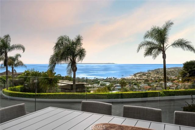 654 Canyon View Drive, Laguna Beach, CA 92651