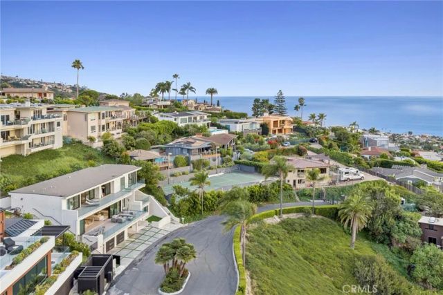654 Canyon View Drive, Laguna Beach, CA 92651