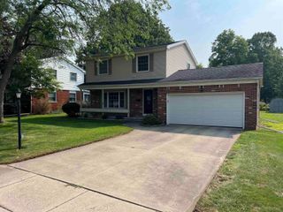224 Maple Street, Tecumseh, MI 49286