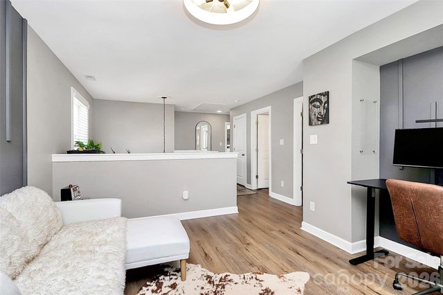 5519 Hubbard Point Drive, Charlotte, NC 28269