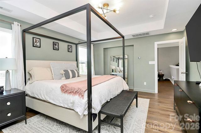 5519 Hubbard Point Drive, Charlotte, NC 28269