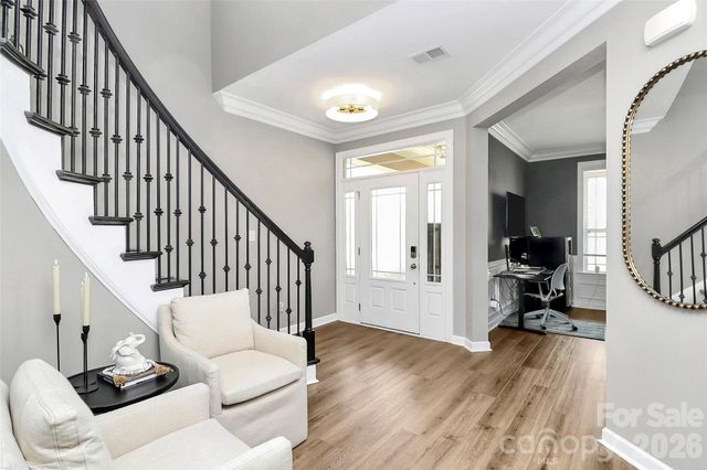 5519 Hubbard Point Drive, Charlotte, NC 28269