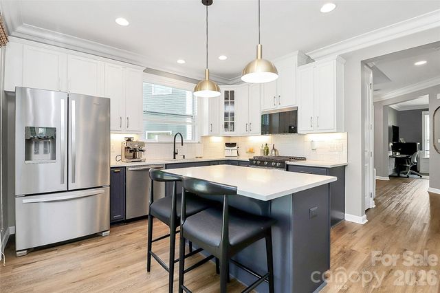 5519 Hubbard Point Drive, Charlotte, NC 28269