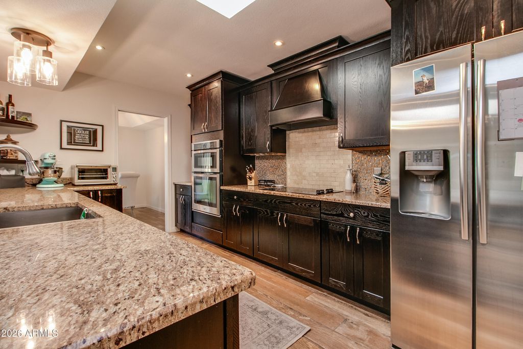 Image 18 of property listing at 7631 E MEDLOCK Drive, Scottsdale, AZ 85250