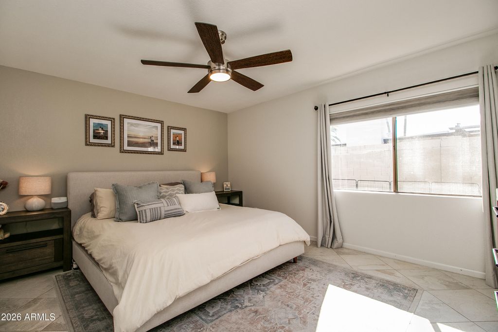 Image 22 of property listing at 7631 E MEDLOCK Drive, Scottsdale, AZ 85250