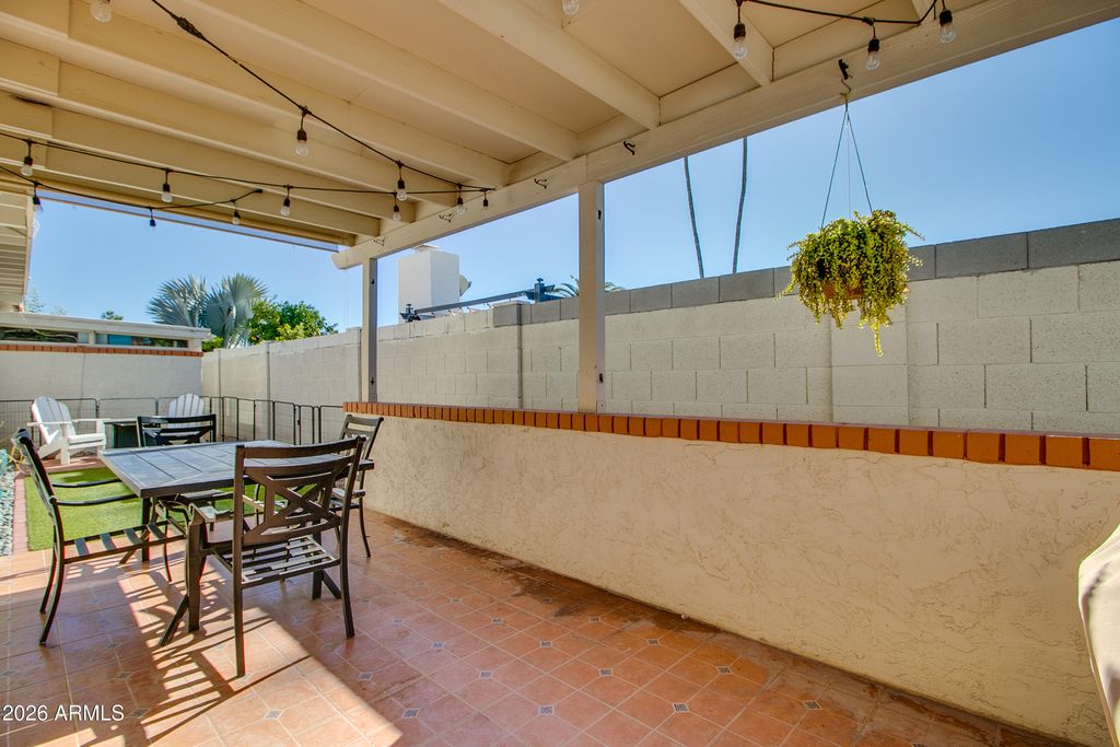 Image 31 of property listing at 7631 E MEDLOCK Drive, Scottsdale, AZ 85250