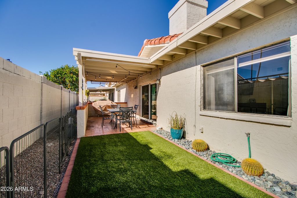 Image 36 of property listing at 7631 E MEDLOCK Drive, Scottsdale, AZ 85250
