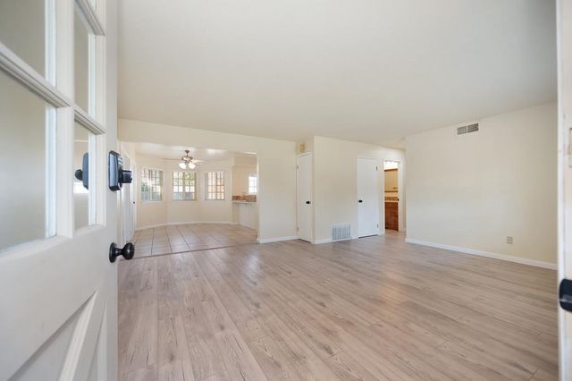 5831 Hesper Way, Carmichael, CA 95608