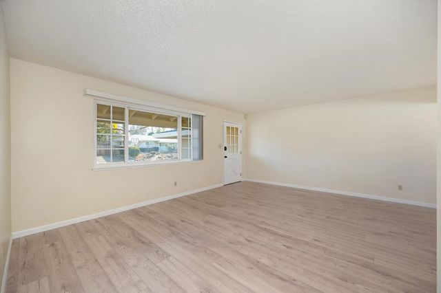 5831 Hesper Way, Carmichael, CA 95608