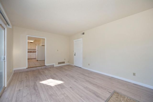 5831 Hesper Way, Carmichael, CA 95608