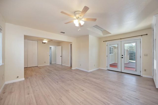 5831 Hesper Way, Carmichael, CA 95608