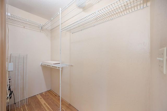 5831 Hesper Way, Carmichael, CA 95608