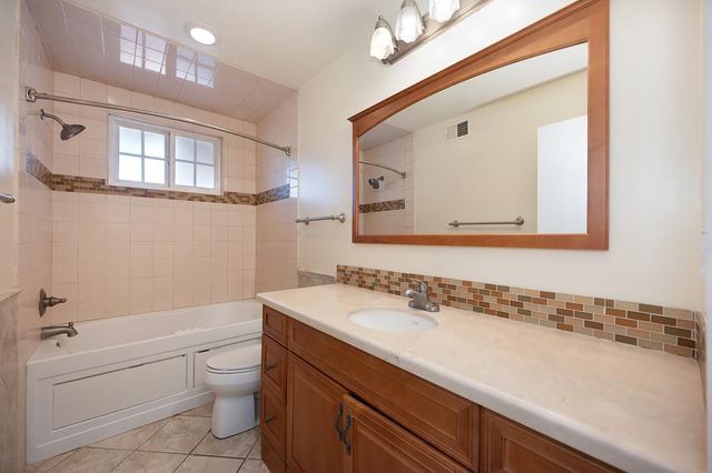 5831 Hesper Way, Carmichael, CA 95608