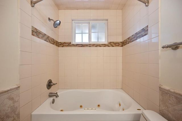 5831 Hesper Way, Carmichael, CA 95608