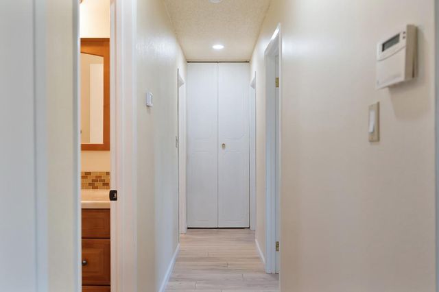 5831 Hesper Way, Carmichael, CA 95608