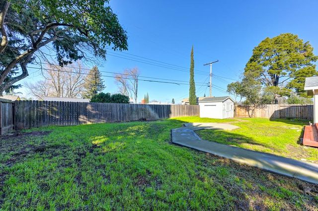5831 Hesper Way, Carmichael, CA 95608