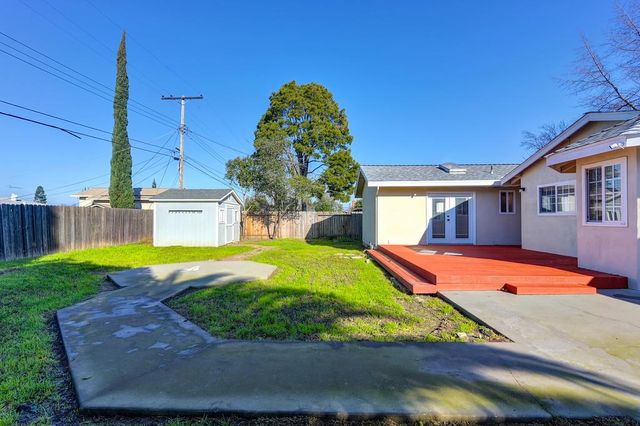 5831 Hesper Way, Carmichael, CA 95608