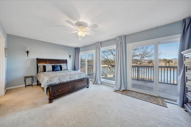 287 Waterside DR, Moneta, VA 24121