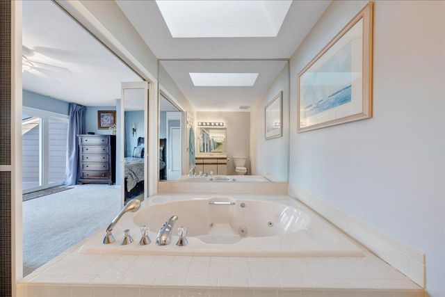 287 Waterside DR, Moneta, VA 24121