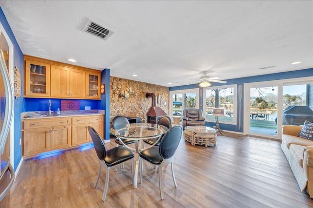 287 Waterside DR, Moneta, VA 24121