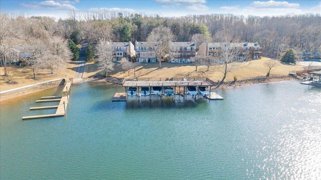 287 Waterside DR, Moneta, VA 24121