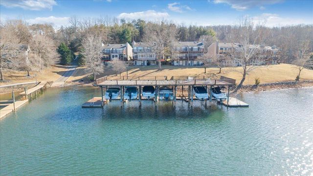 287 Waterside DR, Moneta, VA 24121