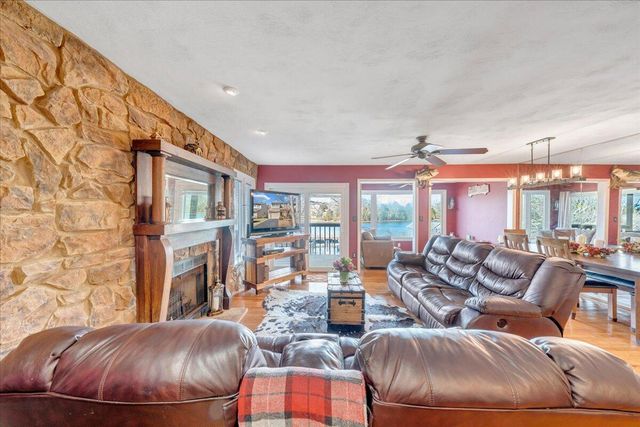 287 Waterside DR, Moneta, VA 24121