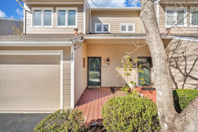 287 Waterside DR, Moneta, VA 24121